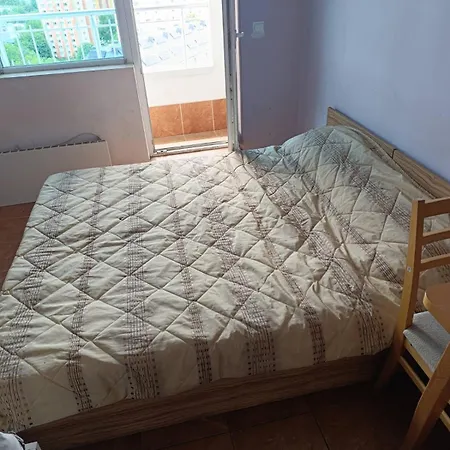 Kuchcity With Balcony Apartment *